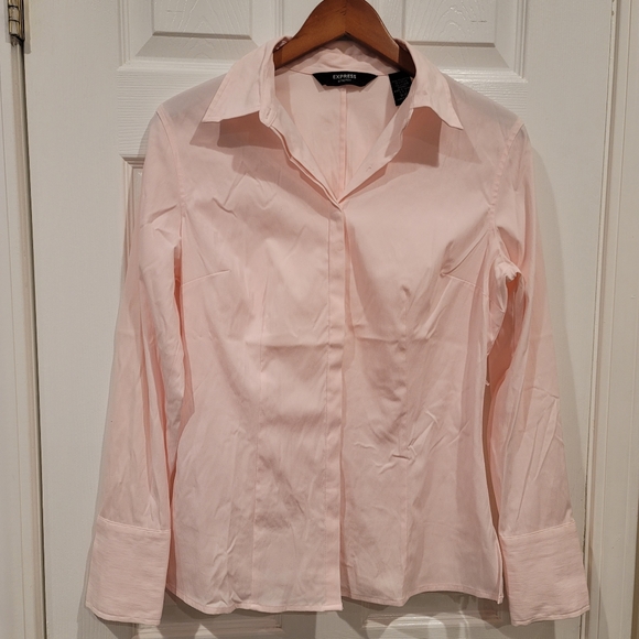 Pink fitted button up Express Design Studio shirt - Picture 1 of 11